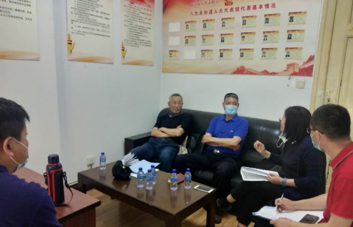 東方海納集團承建的八大關街道 開放式樓院污水管線整治工程開工在建